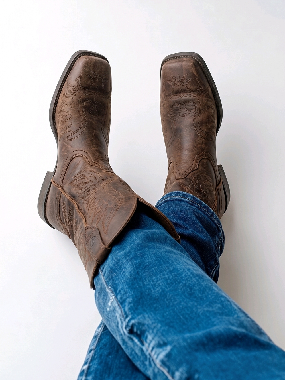 Ariat Rambler Brown Leather Cowboy Boots - Picture 2 of 9